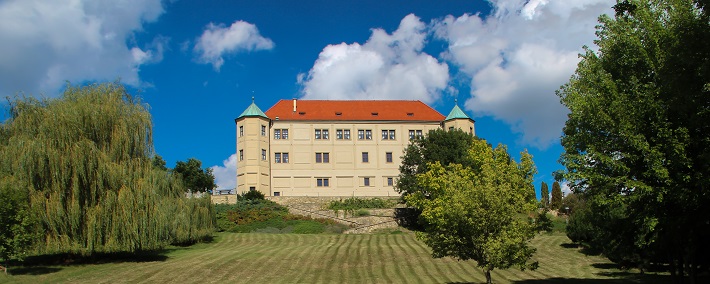 Zámek Vinařice – foto 1